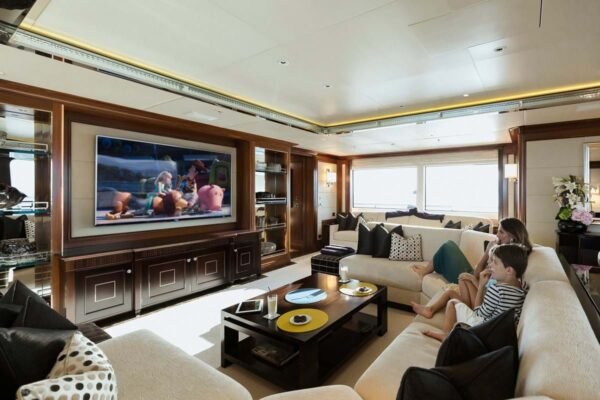 SEANNA Motor yacht for sale - Image 3