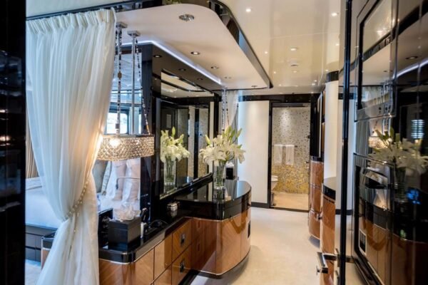 TALISMAN C Motor yacht for sale - Image 9