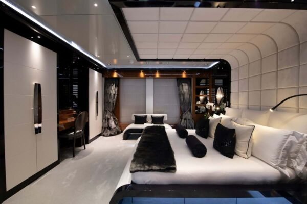 TALISMAN C Motor yacht for sale - Image 12