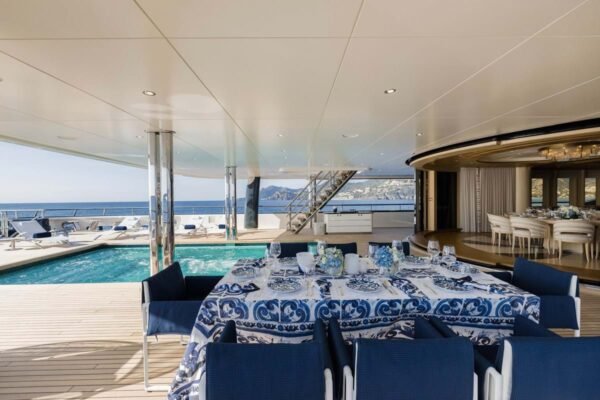HERE COMES THE SUN Motor yacht for sale - Image 37
