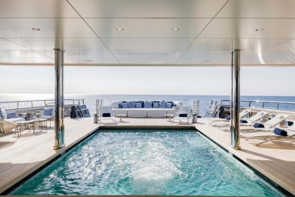 HERE COMES THE SUN Motor yacht for sale - Image 38