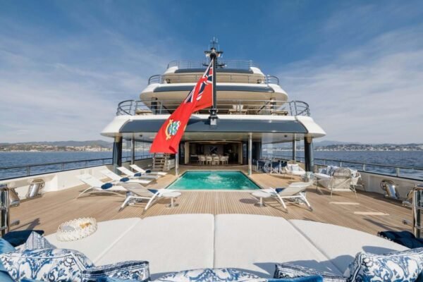 HERE COMES THE SUN Motor yacht for sale - Image 40
