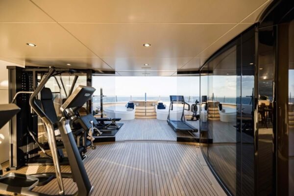 HERE COMES THE SUN Motor yacht for sale - Image 47