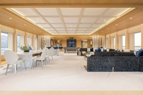 HERE COMES THE SUN Motor yacht for sale - Image 49