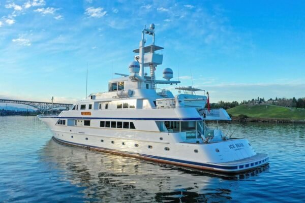 ICE BEAR Motor yacht for sale - Image 2