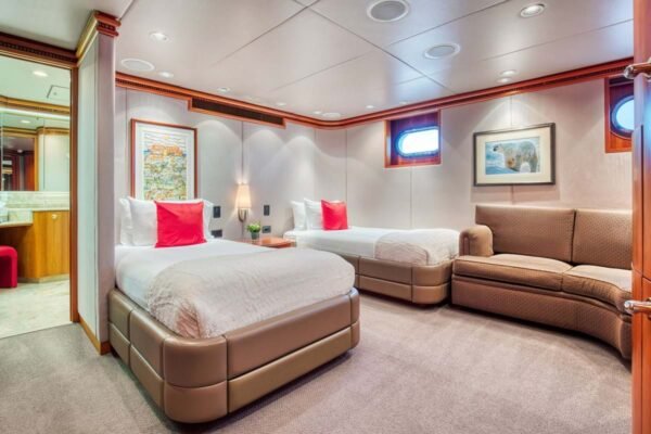 ICE BEAR Motor yacht for sale - Image 20