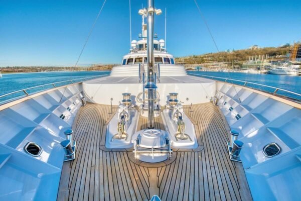 ICE BEAR Motor yacht for sale - Image 31